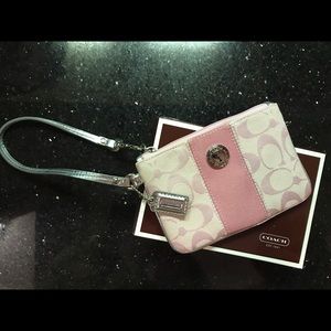 Coach Signature Pink & Silver Wristlet 💕